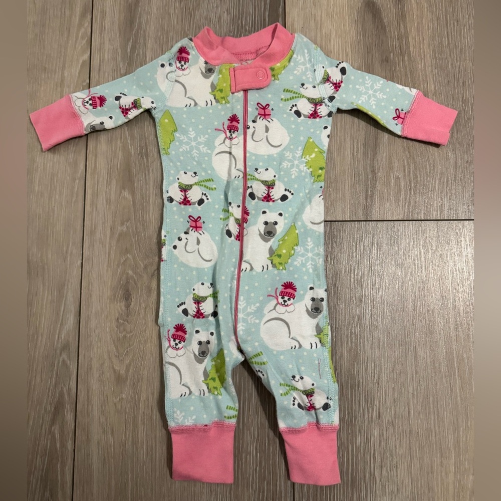 Hanna Andersson Polar Bear Kids Footie - Pink and Green